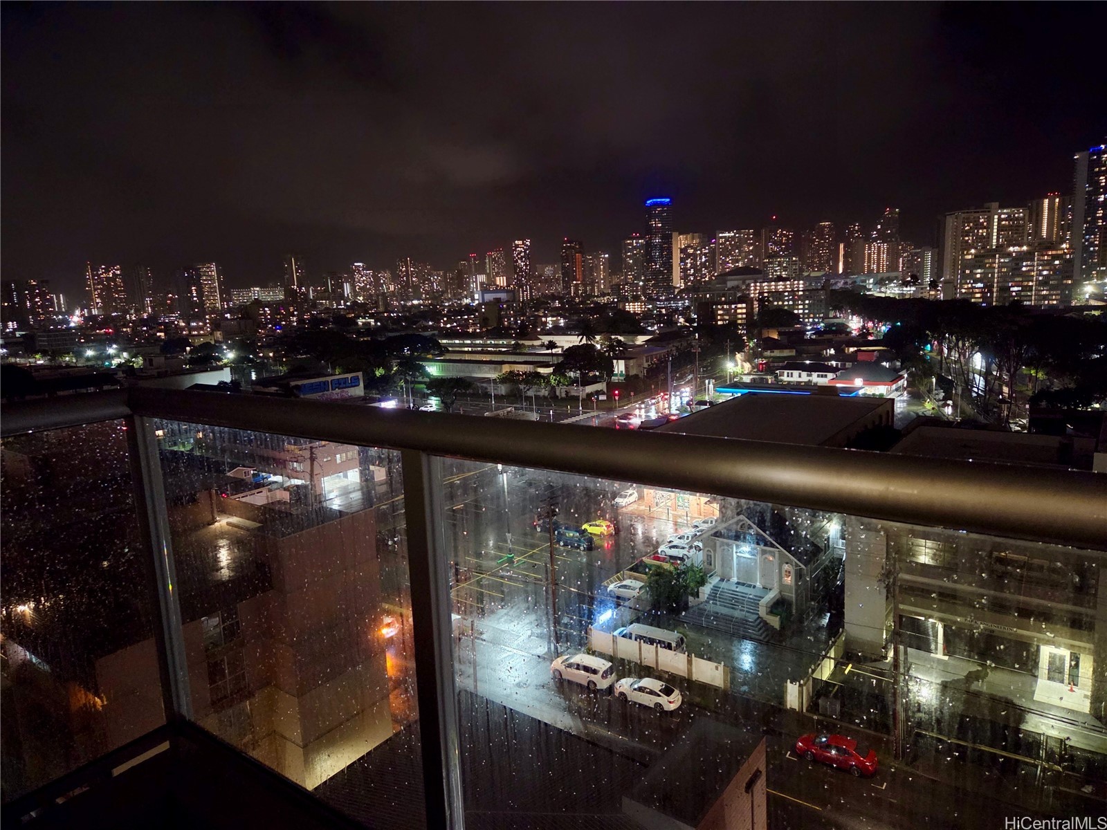 1315 Kalakaua Avenue, Honolulu, HI 96826