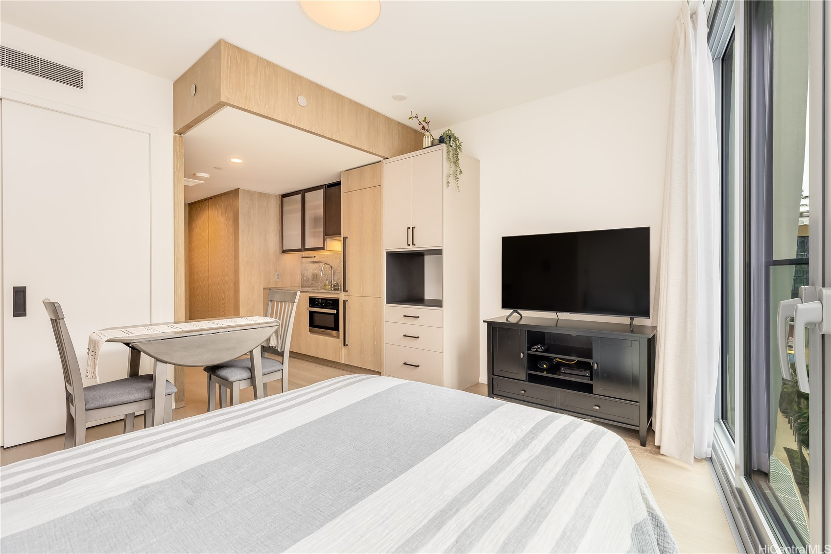 カカアコ・ダウンタウン | 1000 Auahi Street, Honolulu, HI 96814