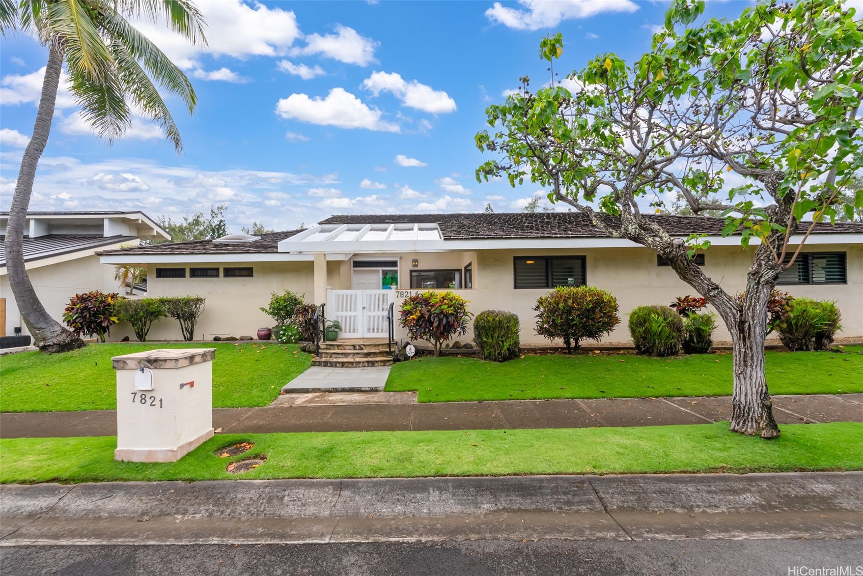 ハワイカイ | 7821 Makaaoa Place, Honolulu, HI 96825