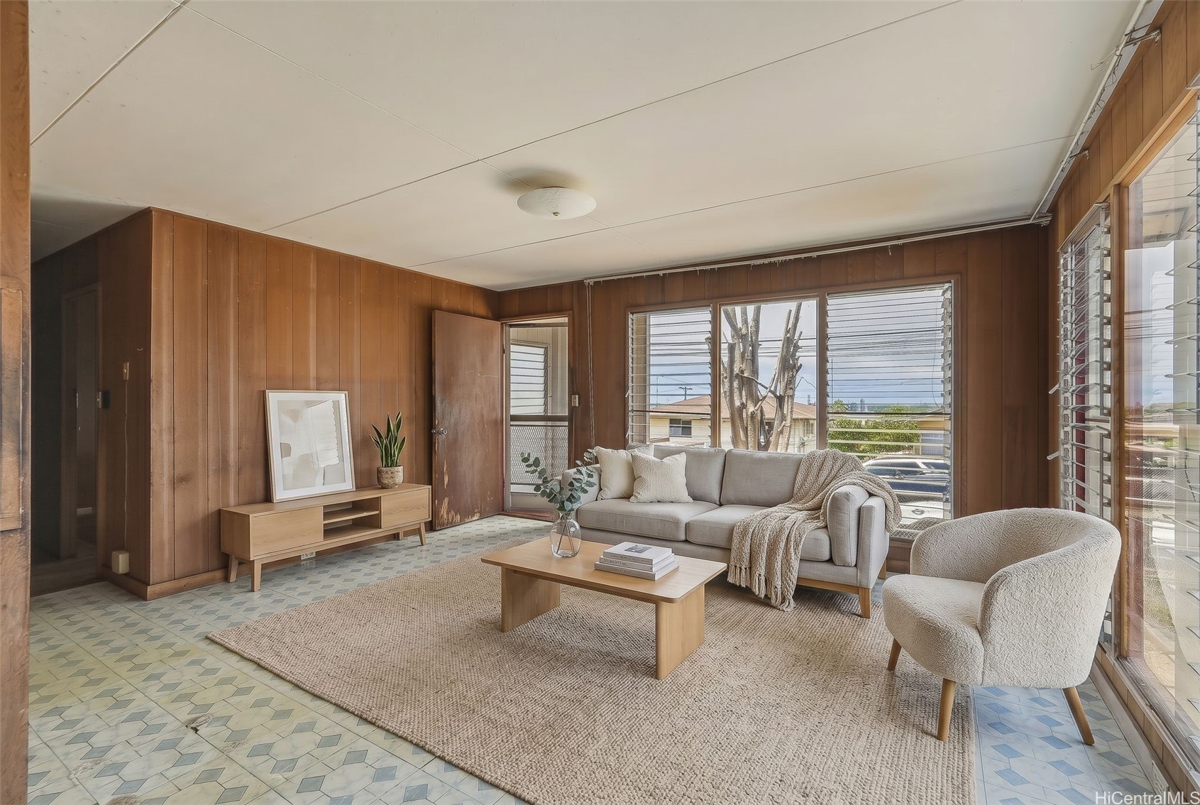 ソルトレイク | 99-237 Lalani Street, Aiea, HI 96701