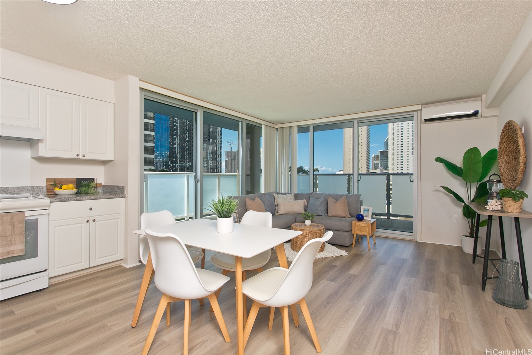 カカアコ・ダウンタウン | 801 South Street, Honolulu, HI 96813