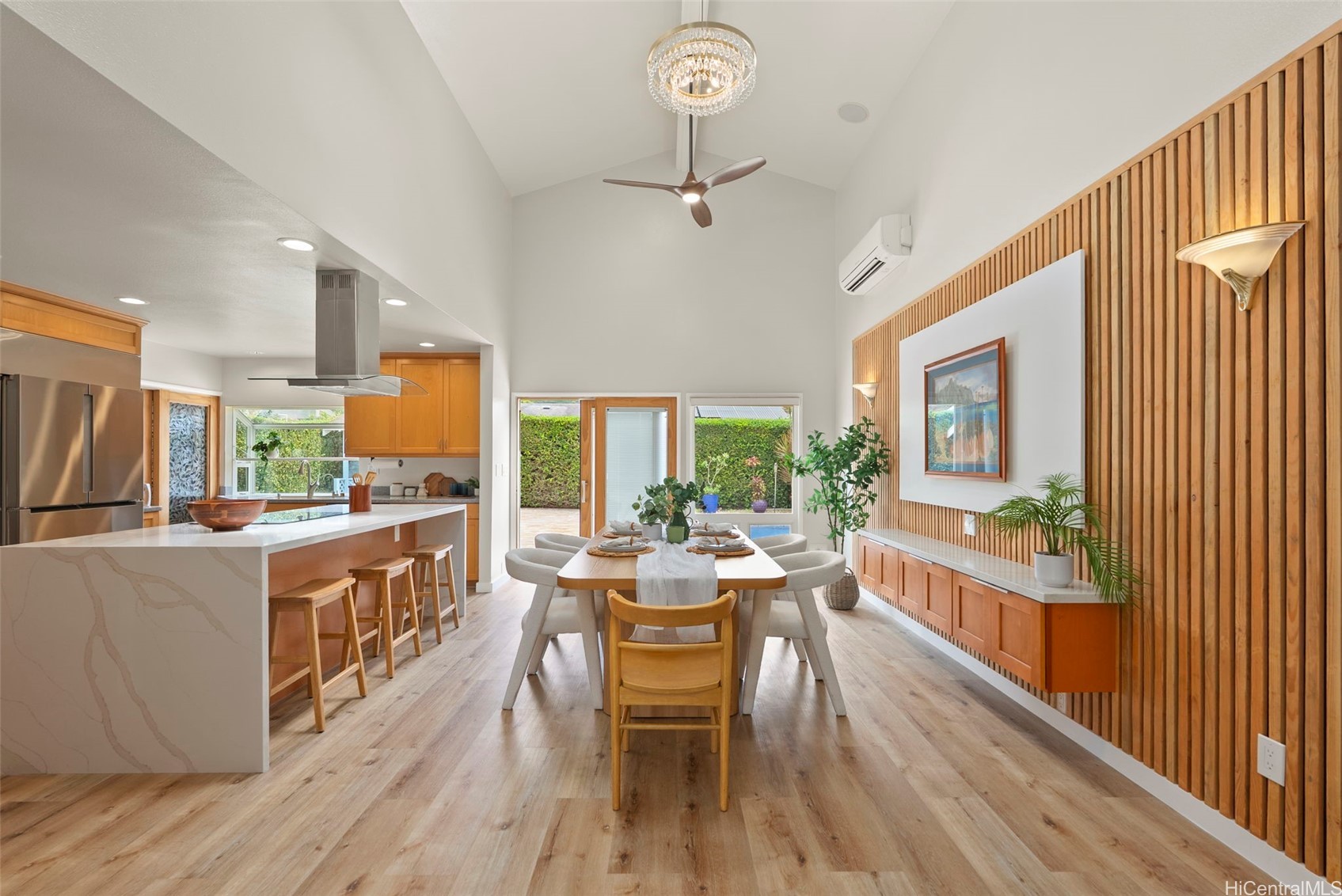 ハワイカイ | 7172 Naakea Street, Honolulu, HI 96825