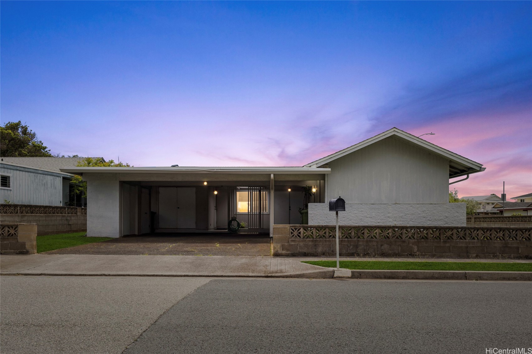 ハワイカイ | 7203 Kipu Place, Honolulu, HI 96825