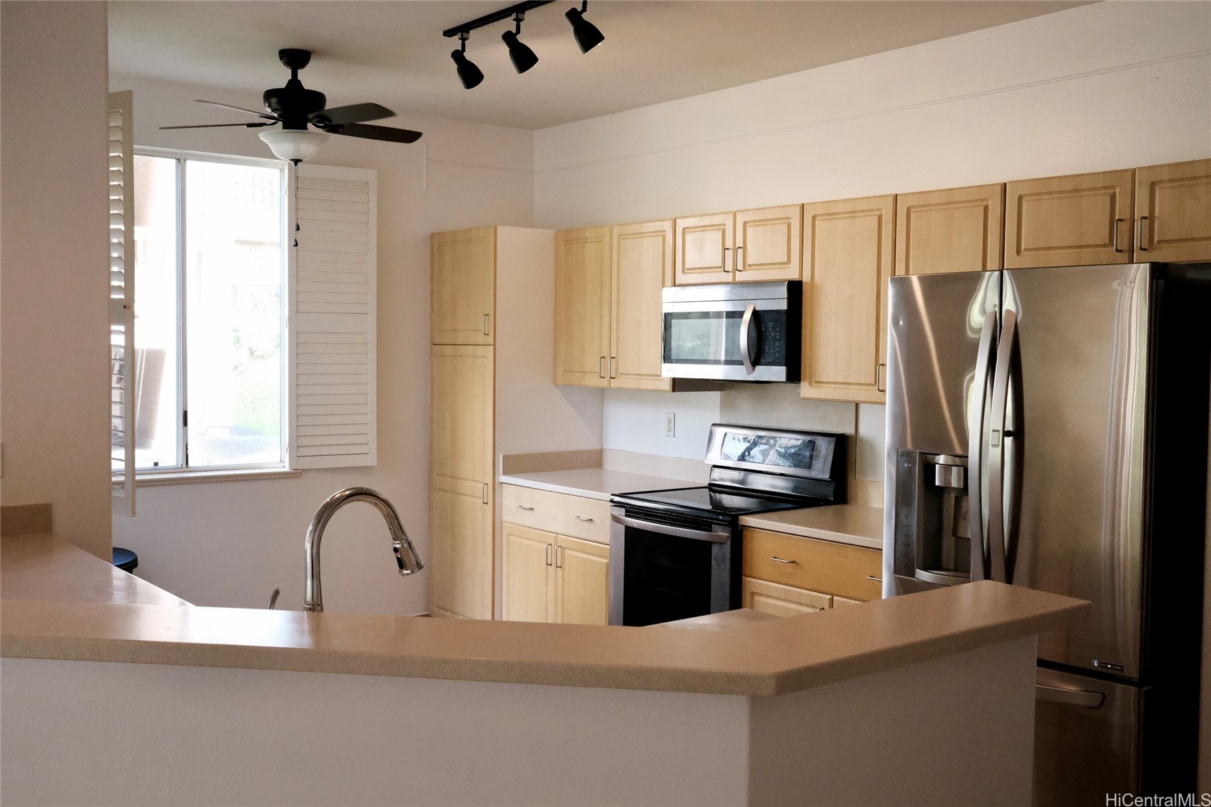 ソルトレイク | 95-936 Wikao Street, Mililani, HI 96789