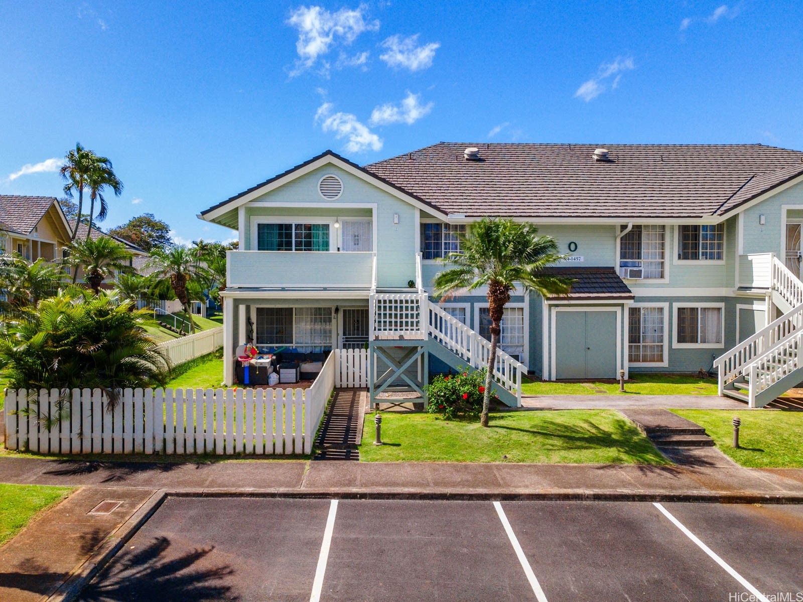 ソルトレイク | 94-1457 Waipio Uka Street, Waipahu, HI 96797