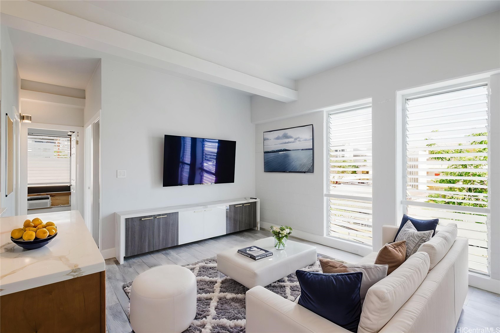 1096 Beretania Street, Honolulu, HI 96814