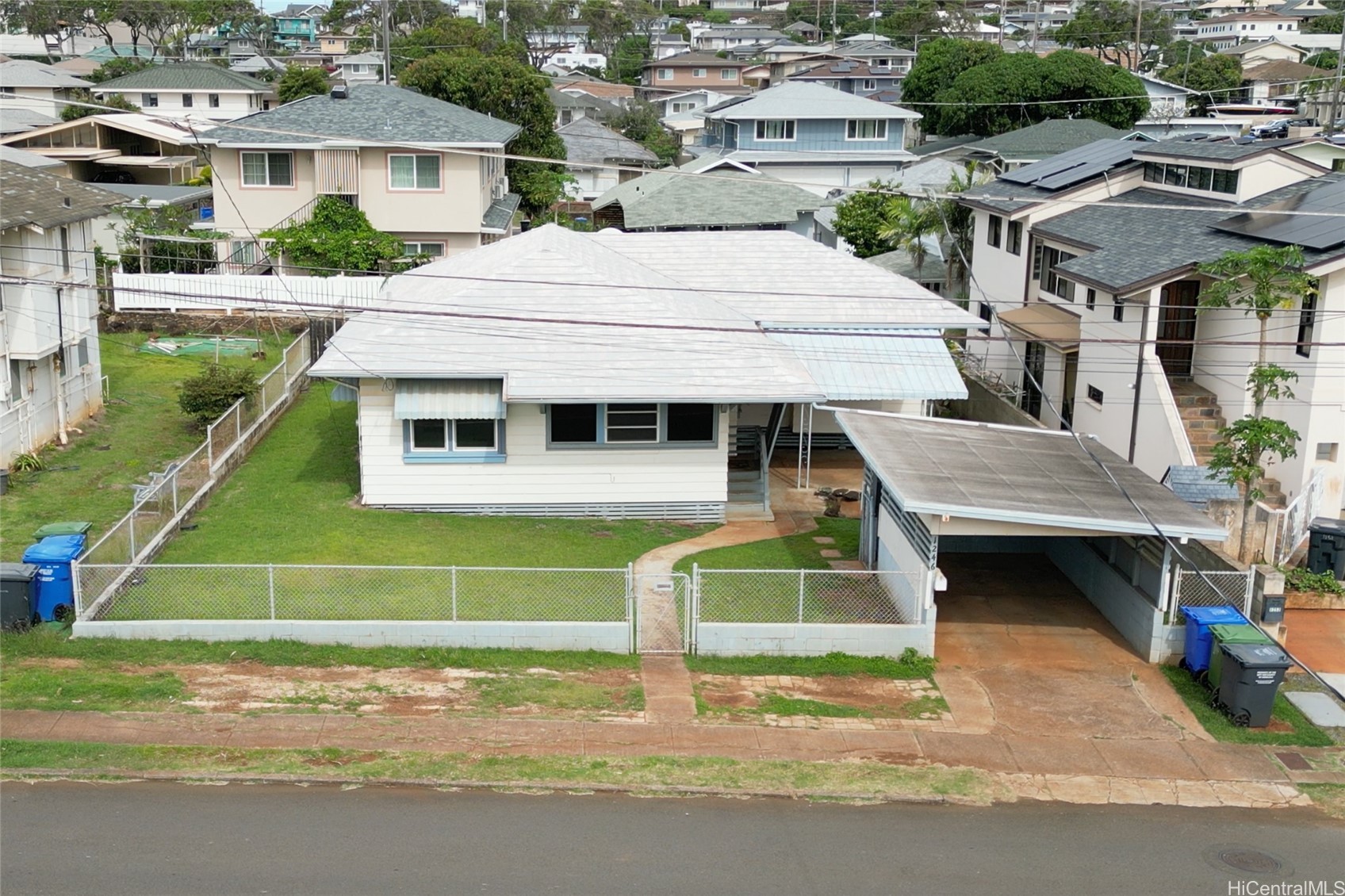 カハラ・ワイアラエ | 1246 15th Avenue, Honolulu, HI 96816