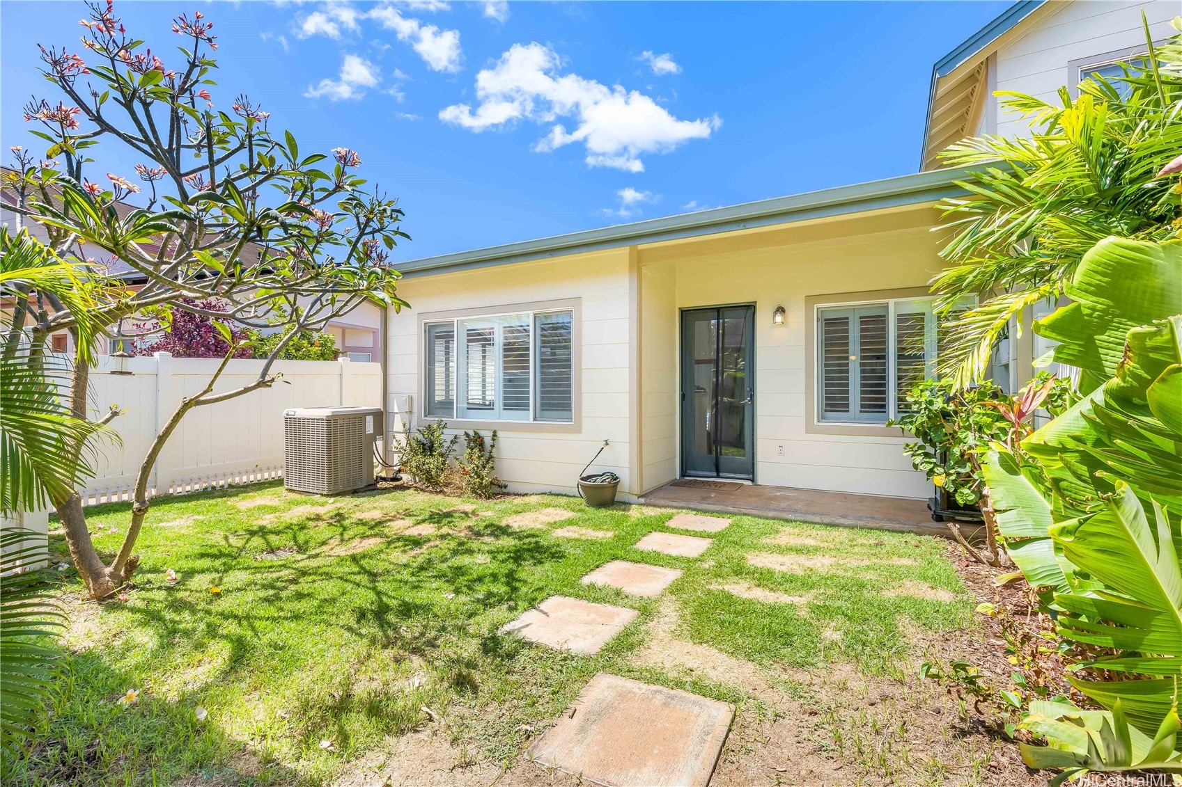 エバ | 91-6550 Kapolei Parkway, Ewa Beach, HI 96706