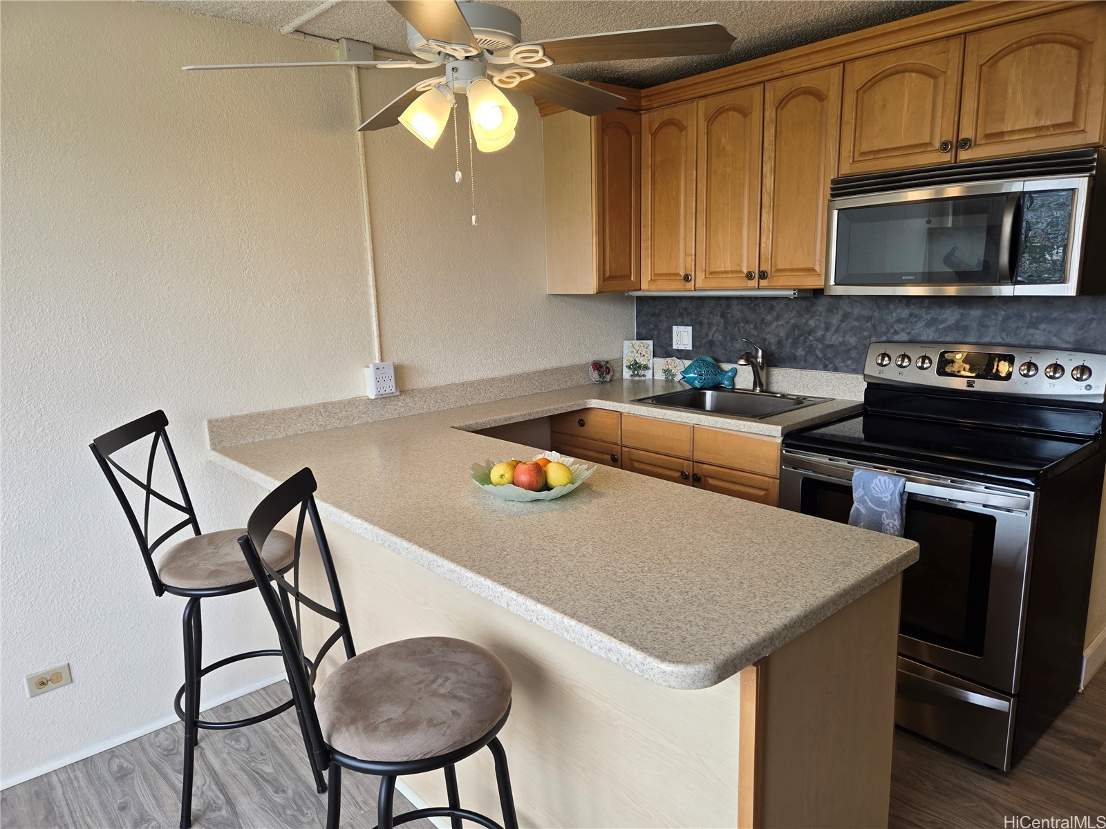 ワイキキ | 2211 Ala Wai Boulevard, Honolulu, HI 96815