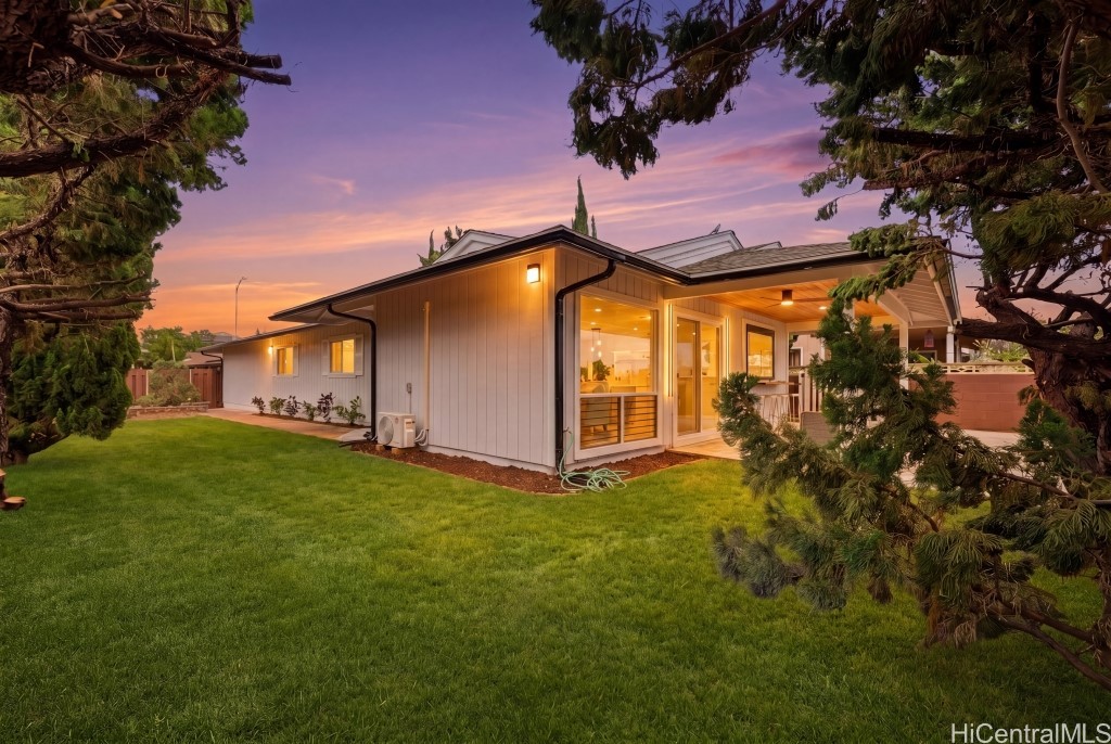 ソルトレイク | 94-469 Alapine Street, Waipahu, HI 96797