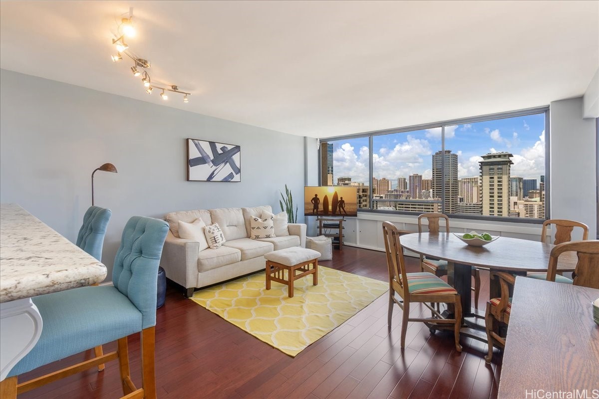 ワイキキ | 430 Lewers Street, Honolulu, HI 96815