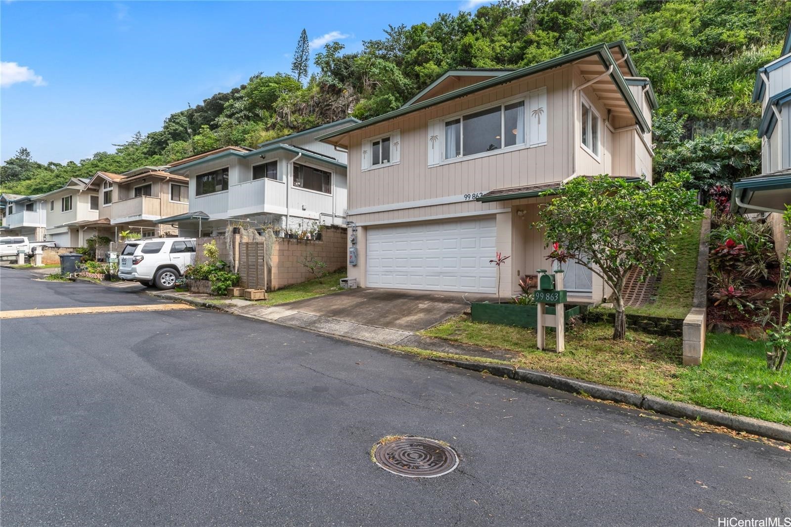 ソルトレイク | 99-863 Meaala Street, Aiea, HI 96701
