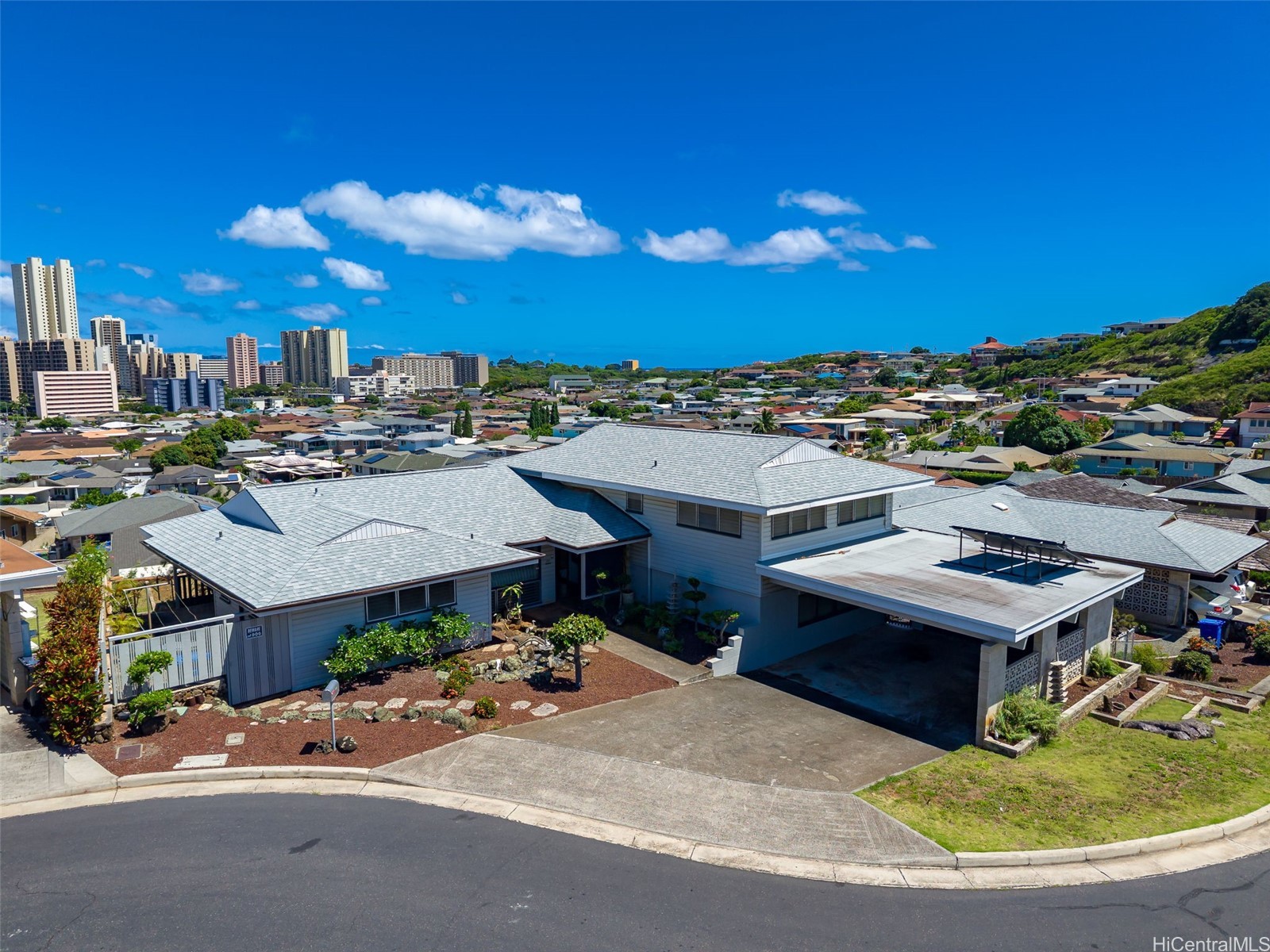 ソルトレイク | 3515 Ala Haukulu Place, Honolulu, HI 96818