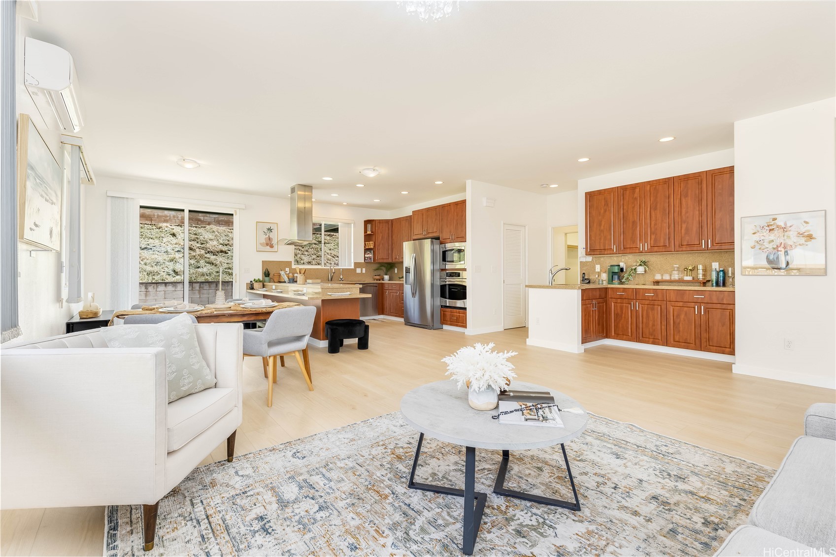 ソルトレイク | 94-370 Noholoa Loop, Mililani, HI 96789