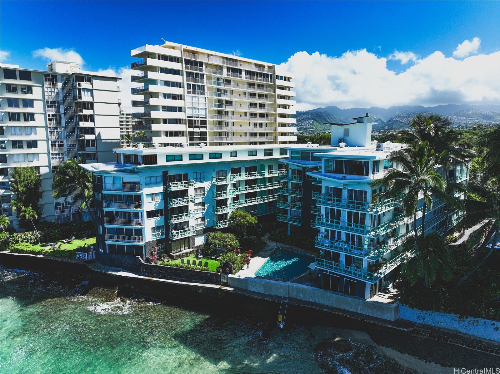 ダイヤモンドヘッド | 2957 Kalakaua Avenue, Honolulu, HI 96815
