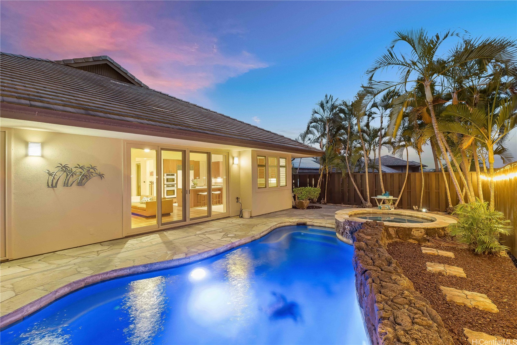 ハワイカイ | 1032 Koko Uka Place, Honolulu, HI 96825
