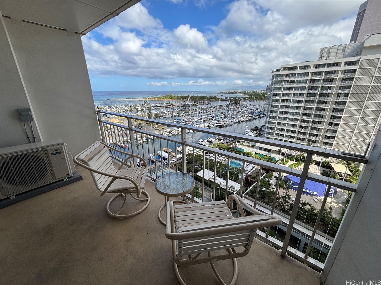 ワイキキ | 1777 Ala Moana Boulevard, Honolulu, HI 96815
