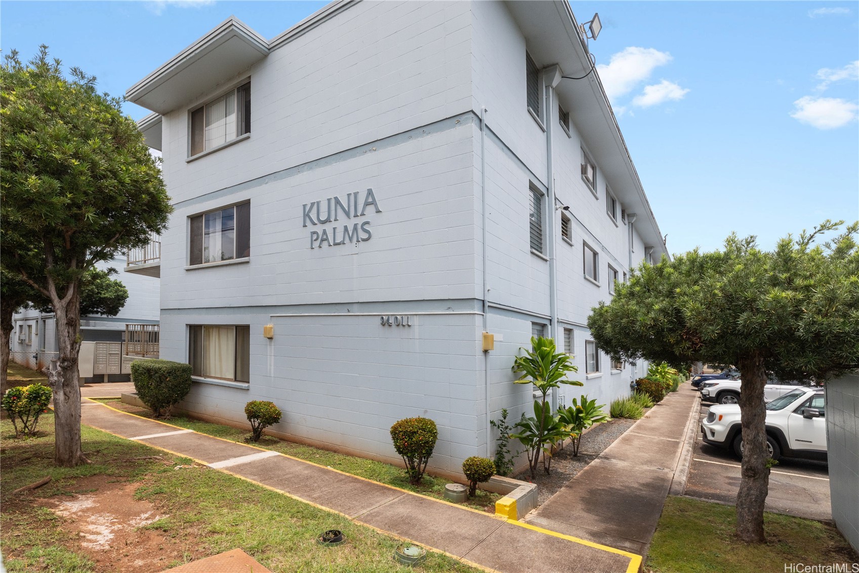 ワイパフ・ミリラニ | 94-011 Waipahu Street, Waipahu, HI 96797