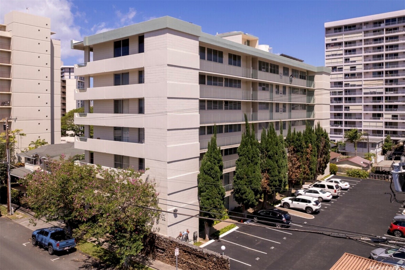 1722 Makiki Street, Honolulu, HI 96822