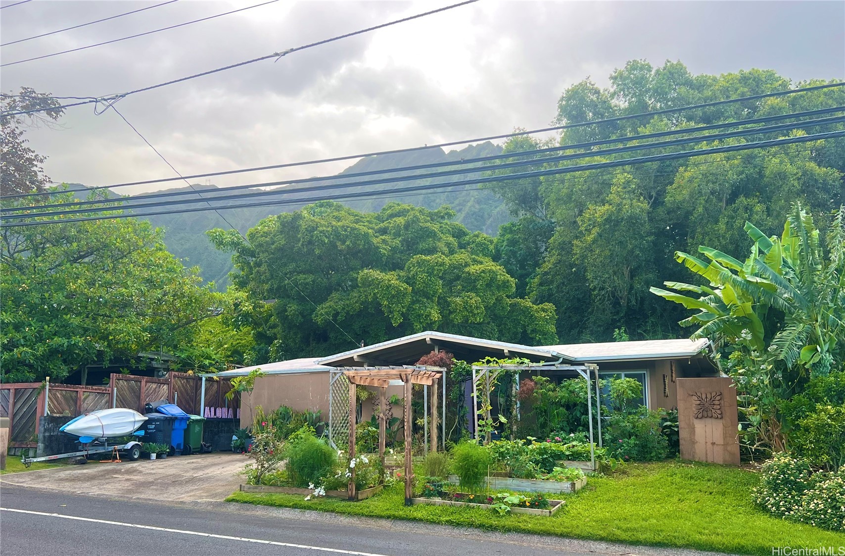 カネオヘ | 45-636 Anoi Road, Kaneohe, HI 96744