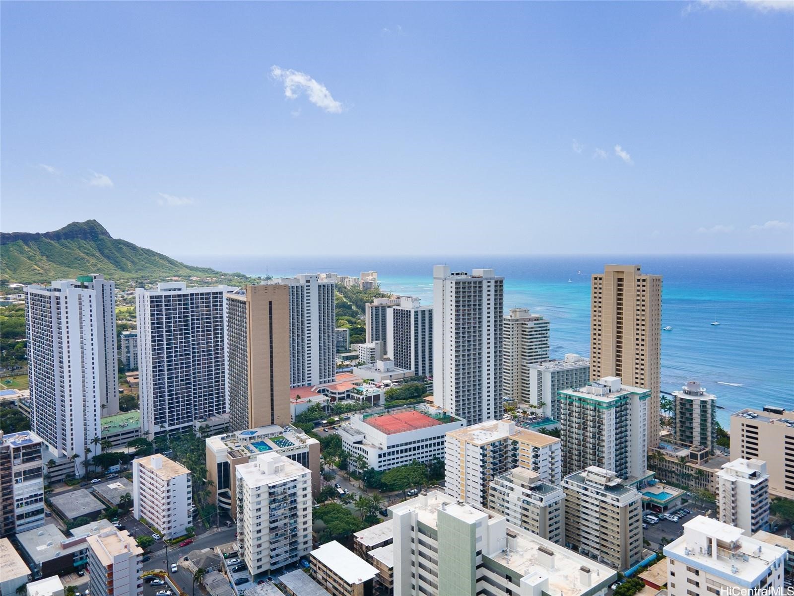 ワイキキ | 2450 Prince Edward Street, Honolulu, HI 96815
