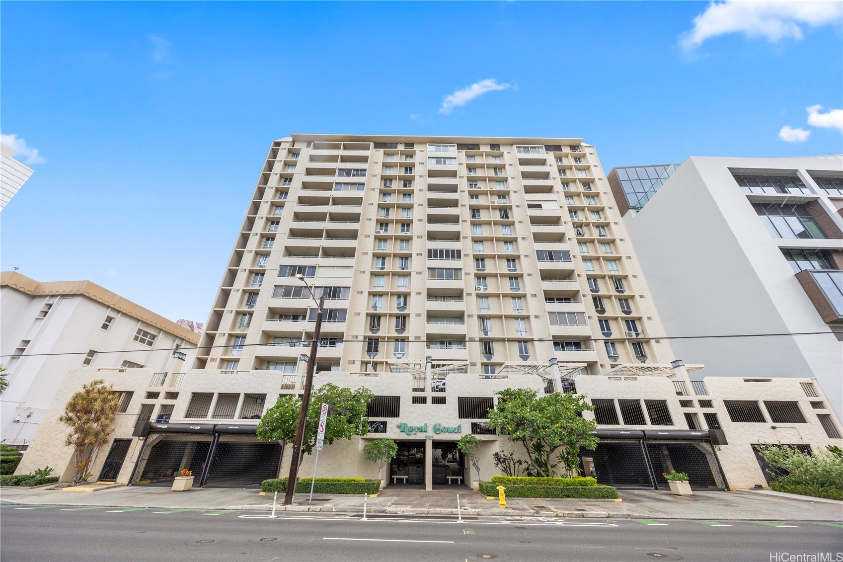 カカアコ・ダウンタウン | 920 Ward Avenue, Honolulu, HI 96814