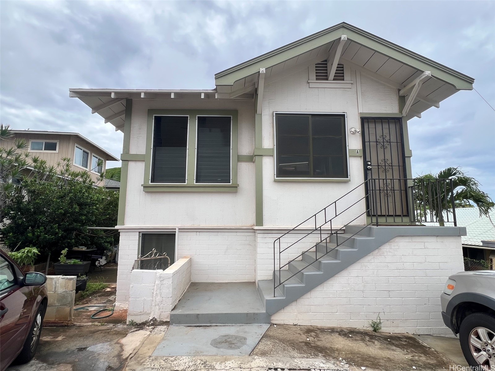 カハラ・ワイアラエ | 3429 Wela Street, Honolulu, HI 96815