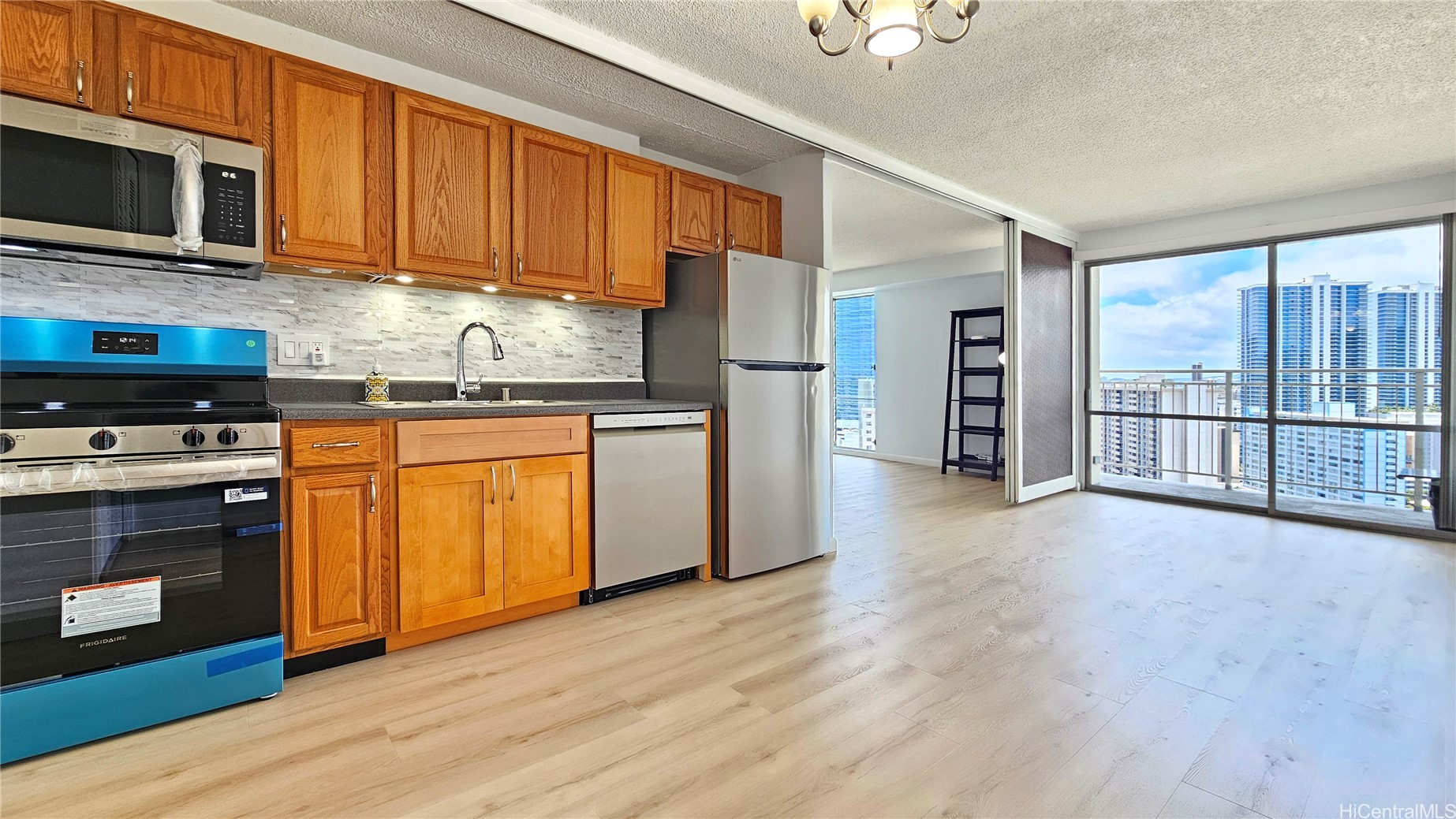 アラモアナ | 1655 Makaloa Street, Honolulu, HI 96814