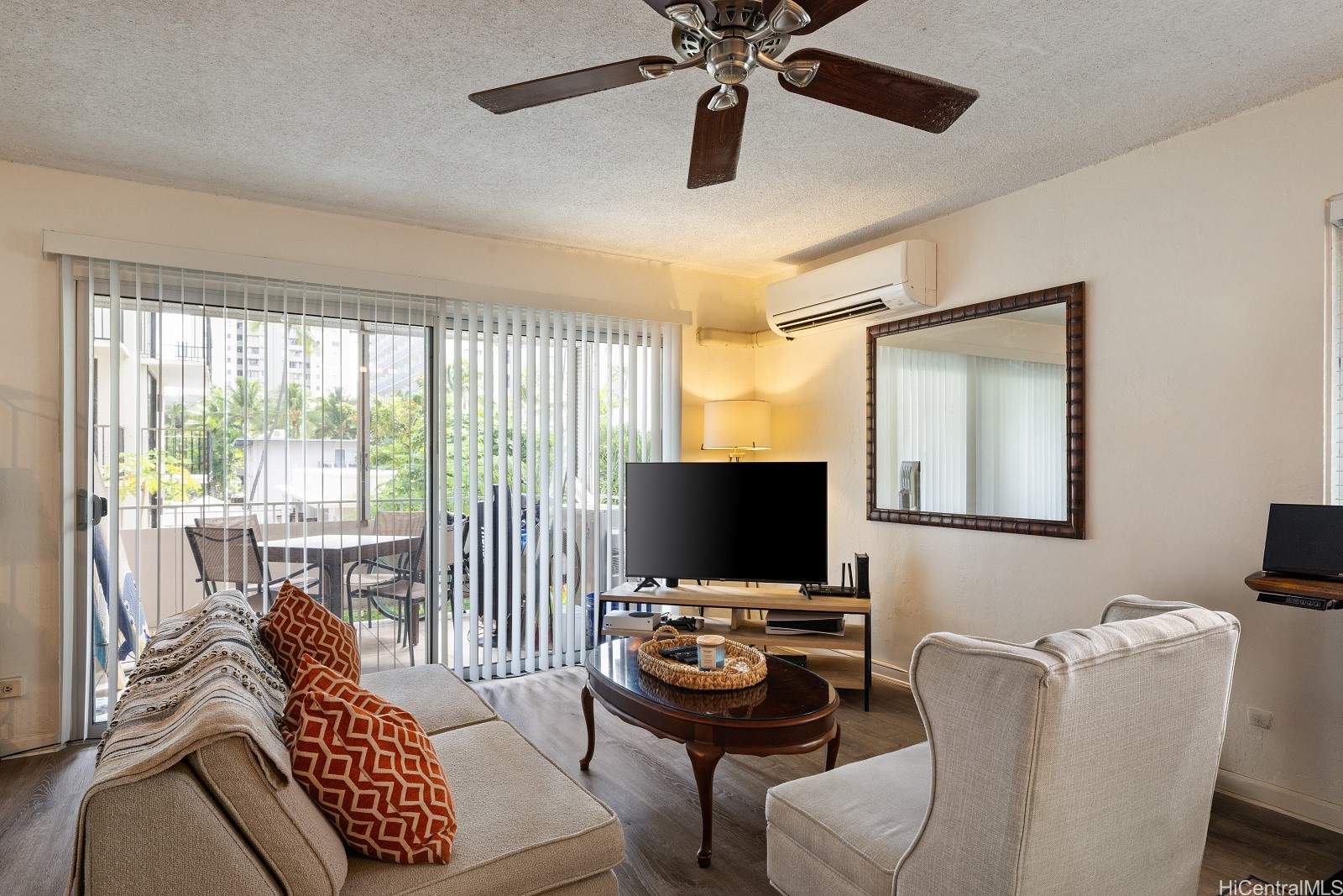 ワイキキ | 411 Kaiolu Street, Honolulu, HI 96815
