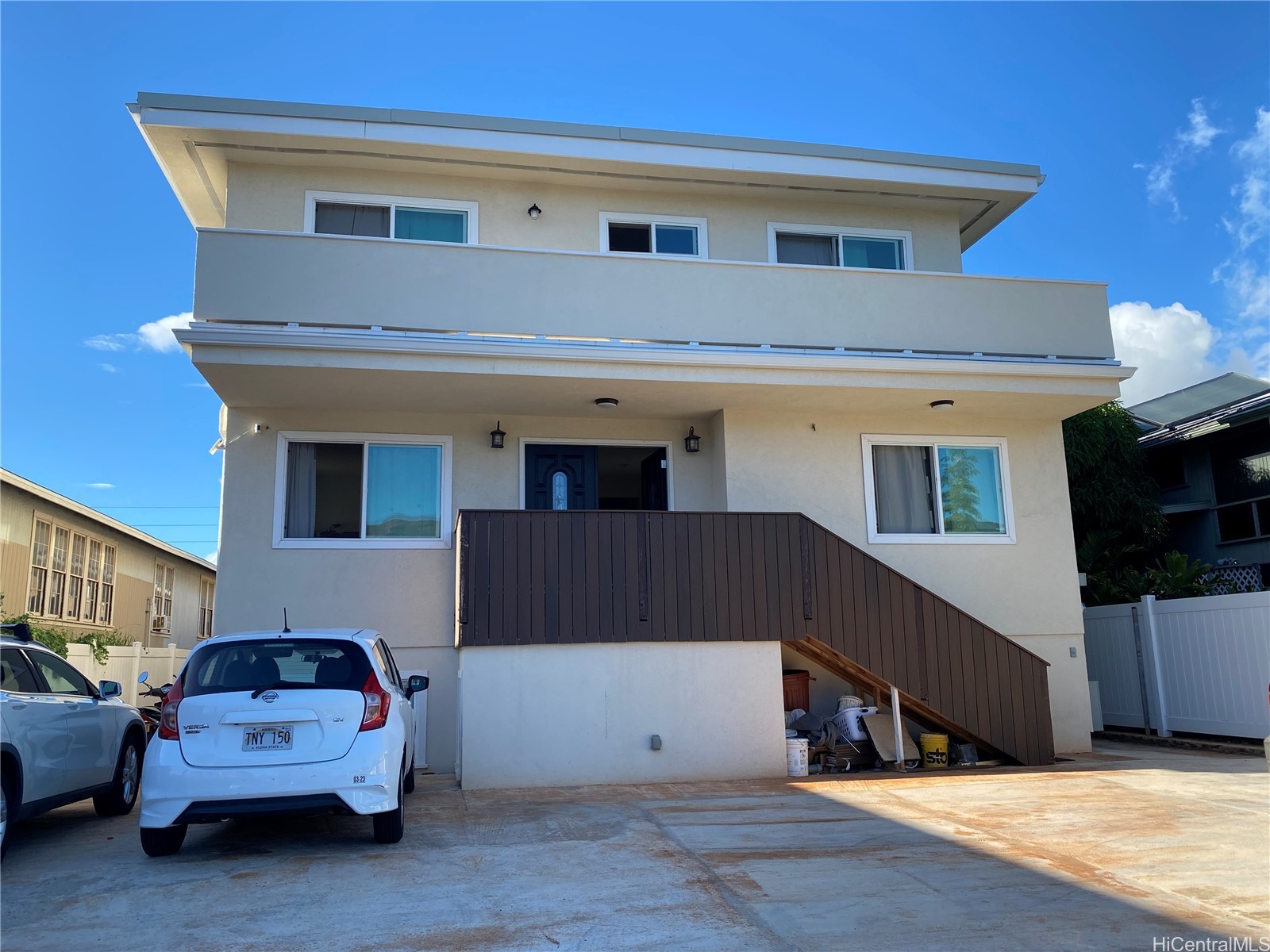 カハラ・ワイアラエ | 3214 Esther Street, Honolulu, HI 96815