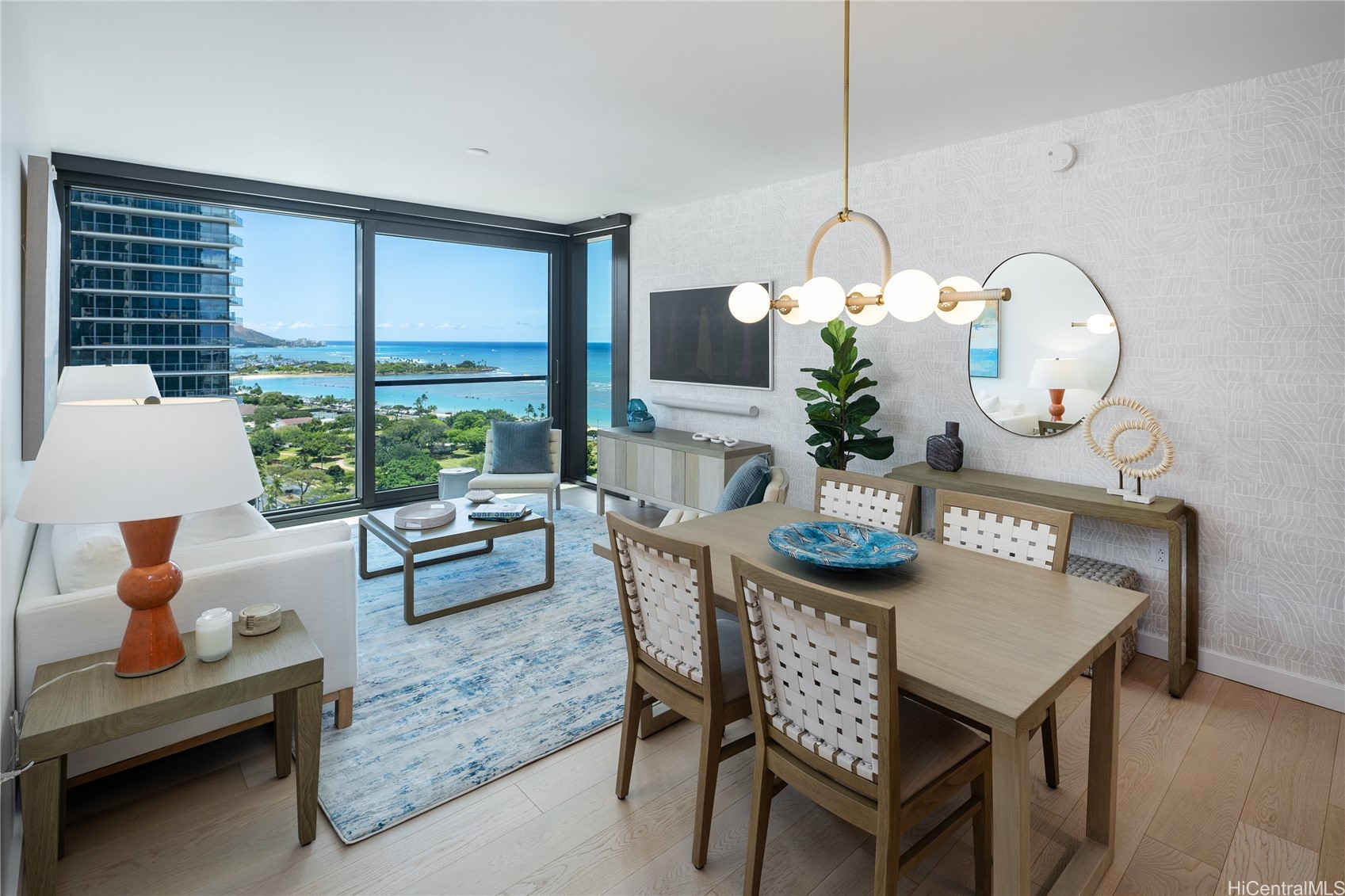 カカアコ・ダウンタウン | 1100 Ala Moana Boulevard, Honolulu, HI 96814