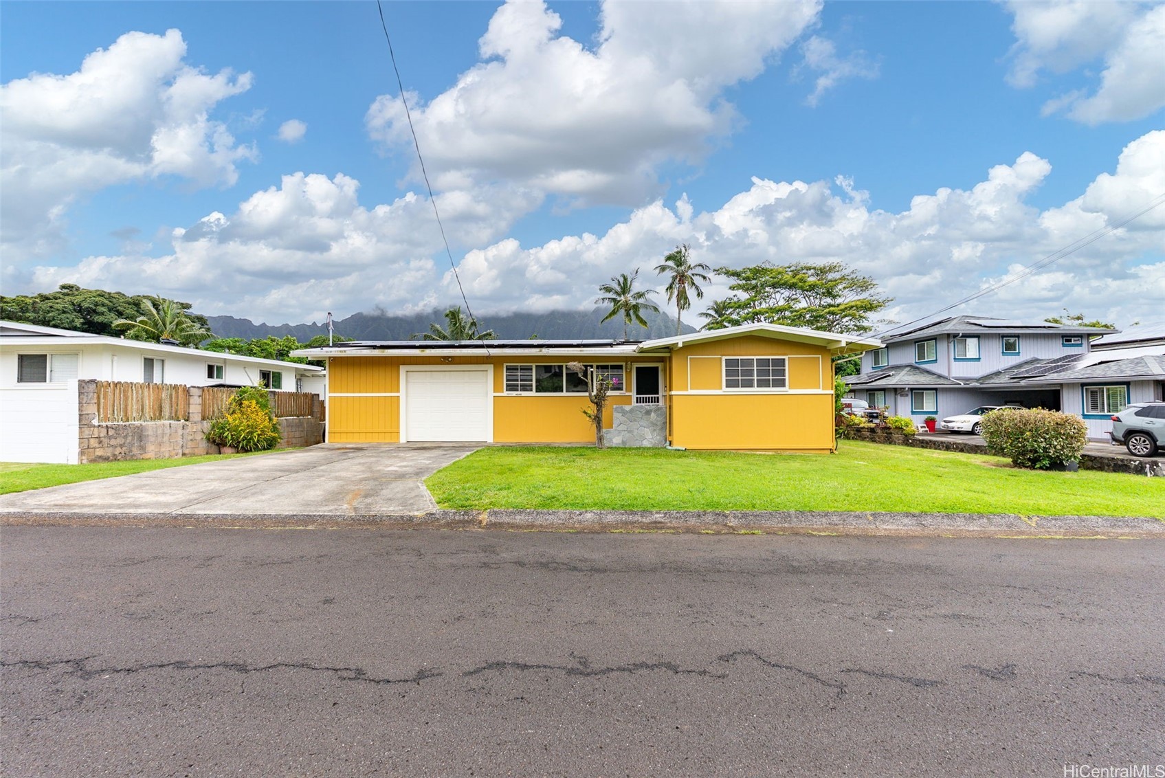カネオヘ | 45-313 Nakuluai Street, Kaneohe, HI 96744
