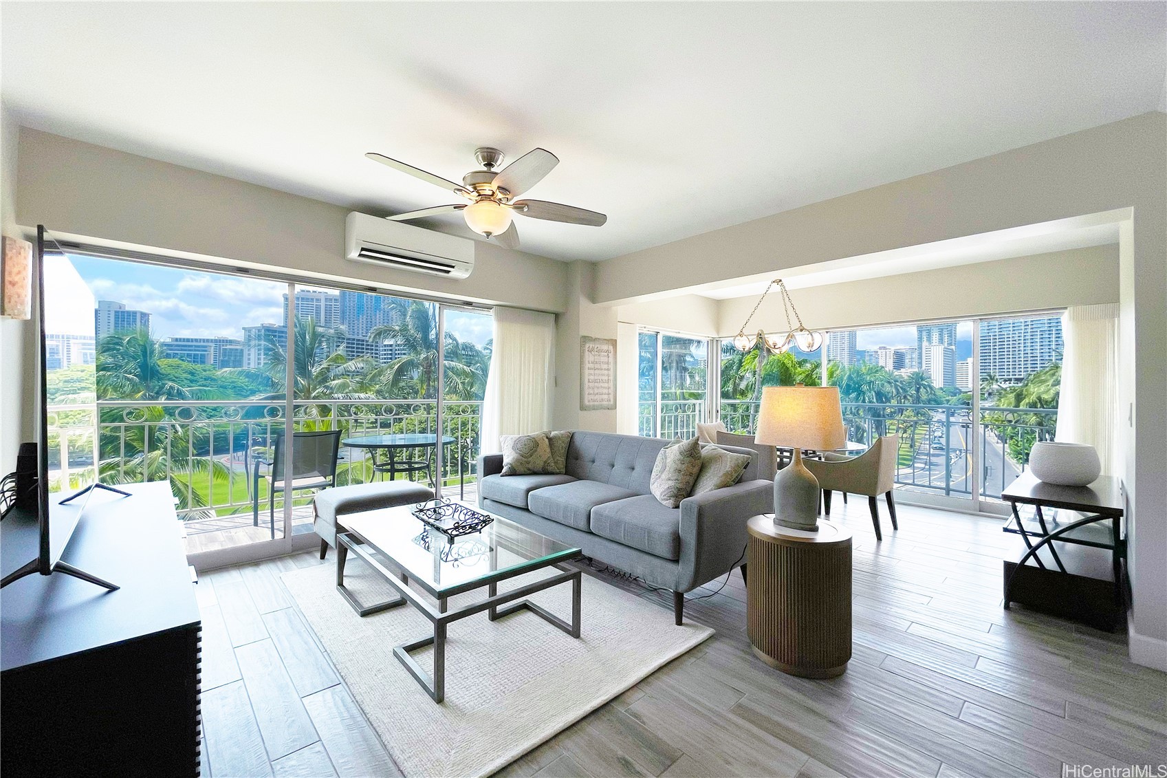 ワイキキ | 2161 Kalia Road, Honolulu, HI 96815