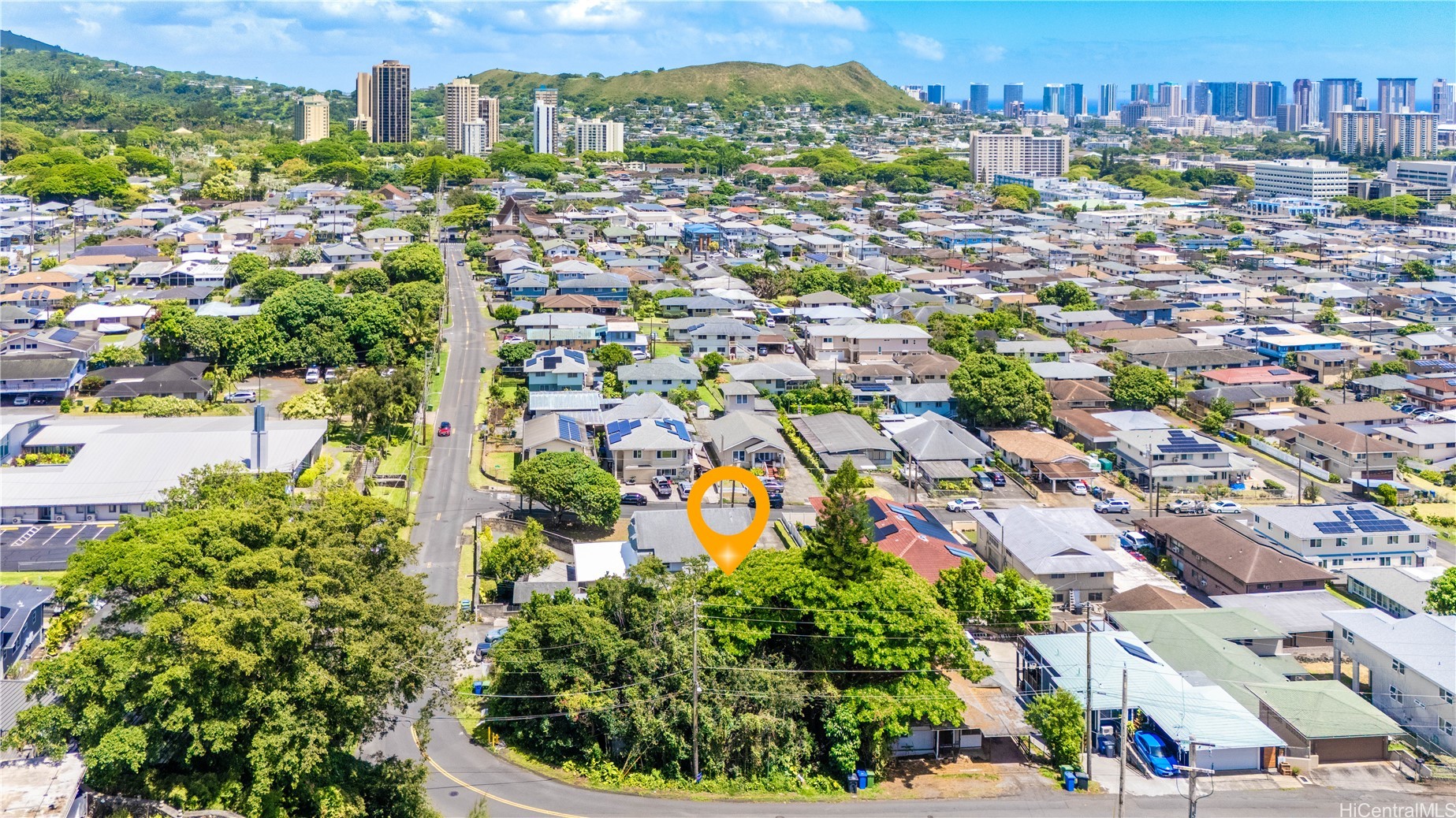 ソルトレイク | 643 Judd Street, Honolulu, HI 96817
