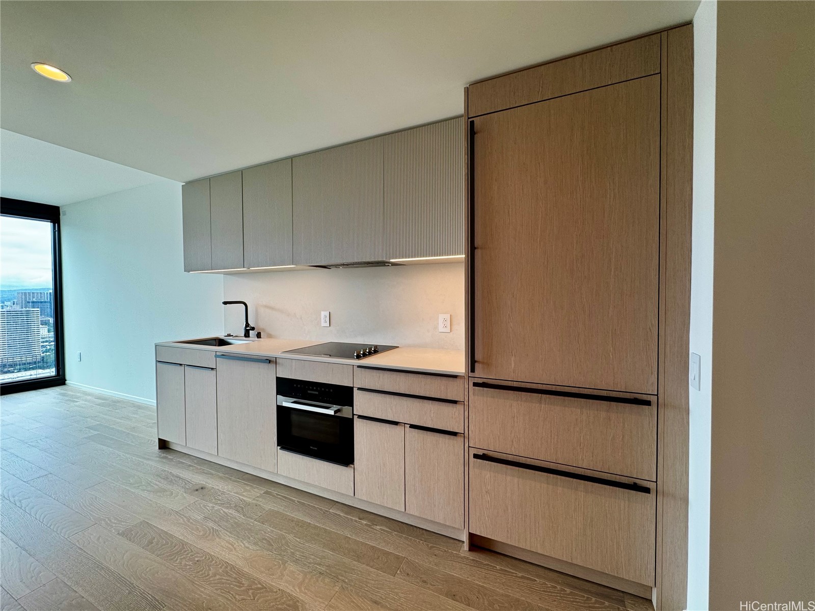 カカアコ・ダウンタウン | 333 Ward Avenue, Honolulu, HI 96814