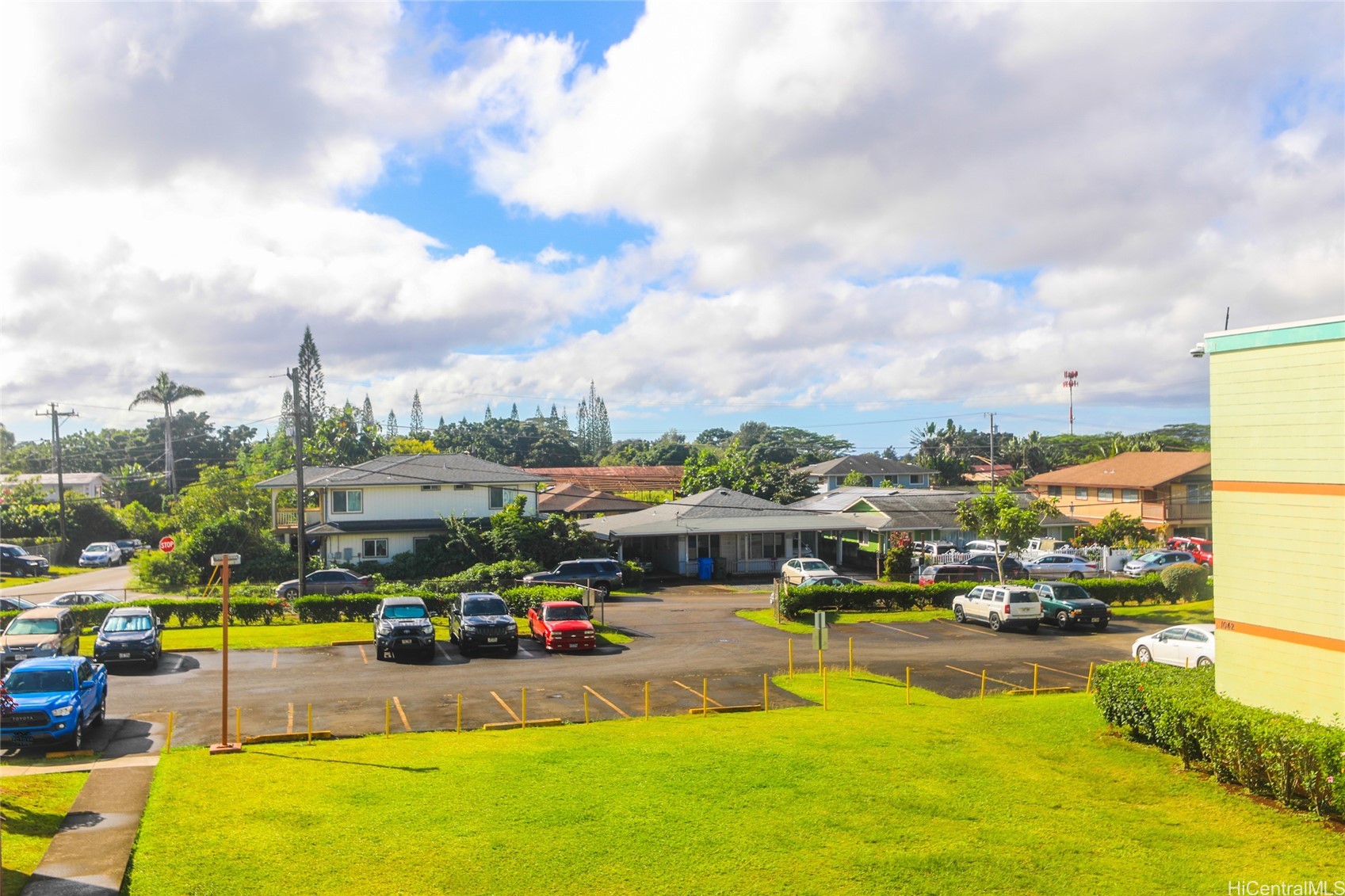 1016 Ehoeho Avenue, Wahiawa, HI 96786