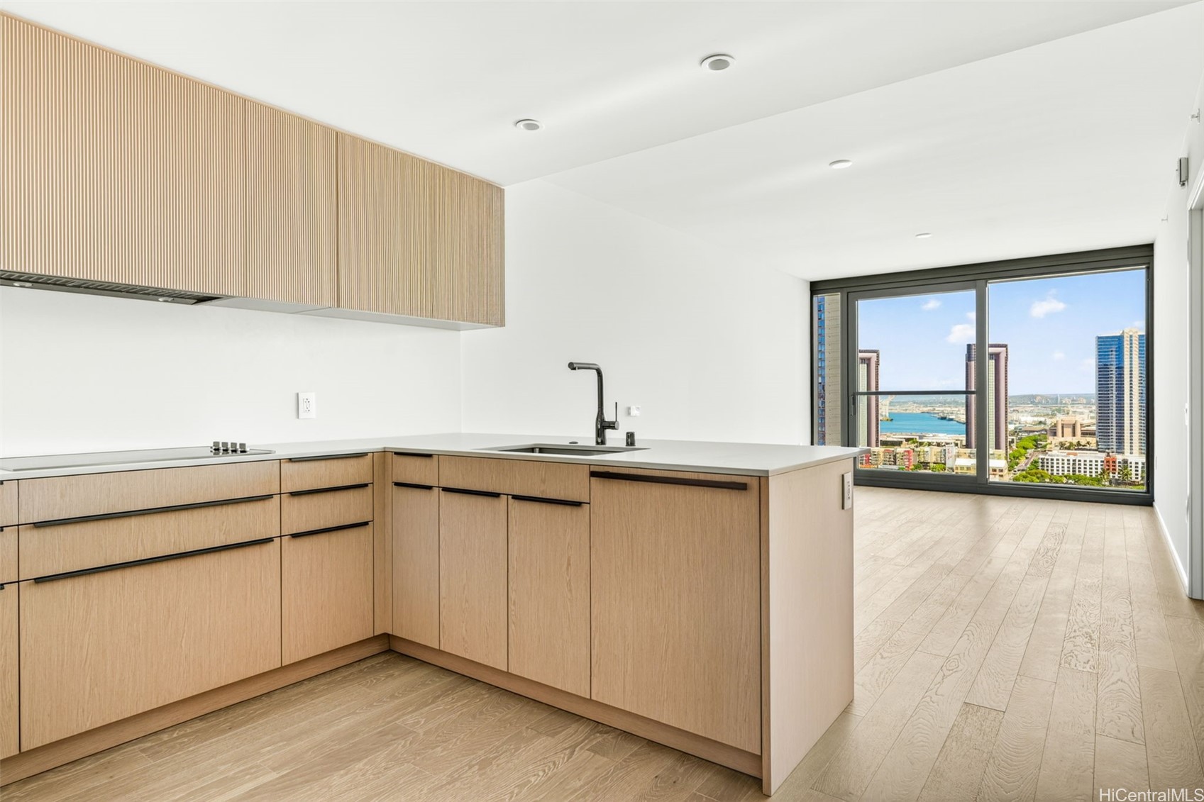 カカアコ・ダウンタウン | 333 Ward Avenue, Honolulu, HI 96814