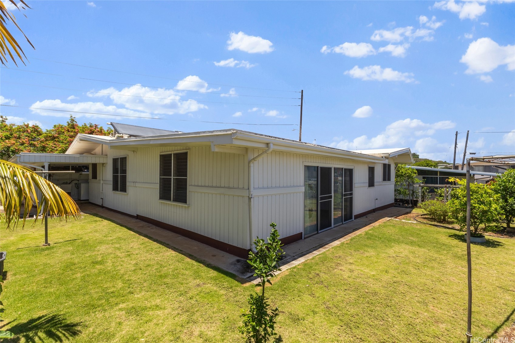 1728 Kino Street, Honolulu, HI 96819