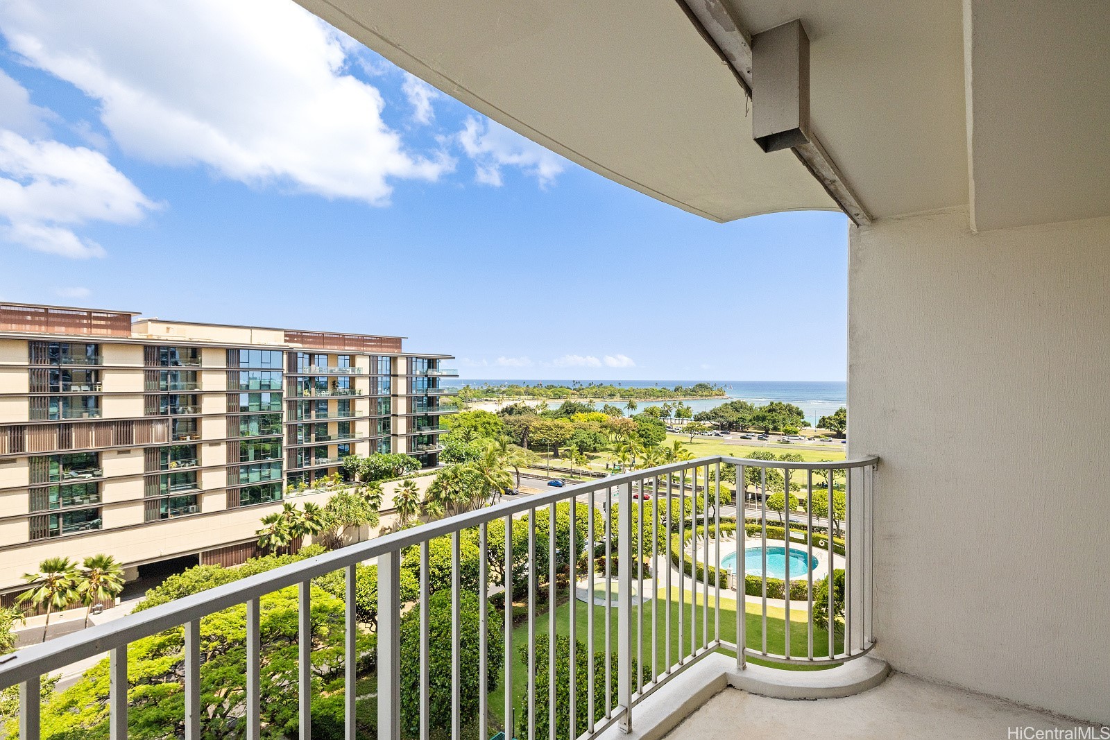 カカアコ・ダウンタウン | 1350 Ala Moana Boulevard, Honolulu, HI 96814