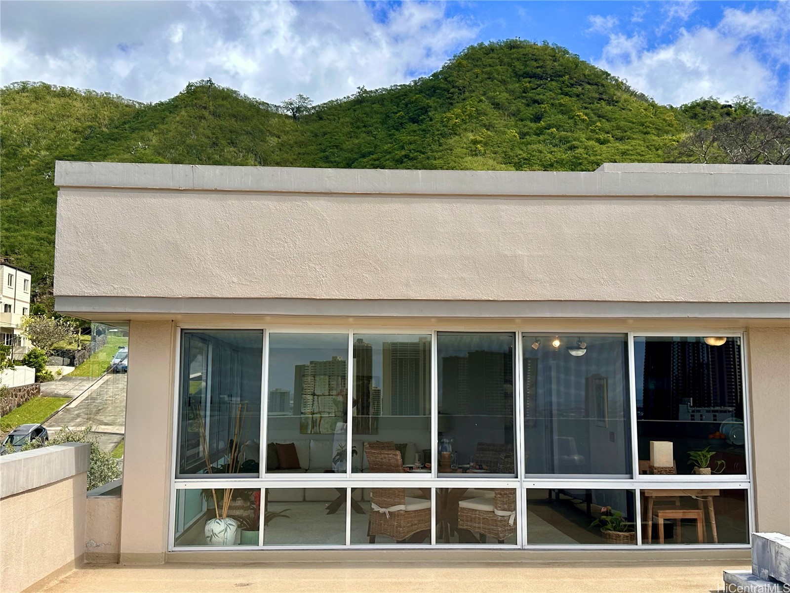 255 Huali Street, Honolulu, HI 96813