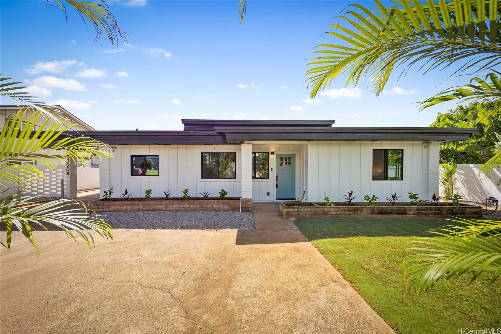 カハラ・ワイアラエ | 1320-A 7th Avenue, Honolulu, HI 96816
