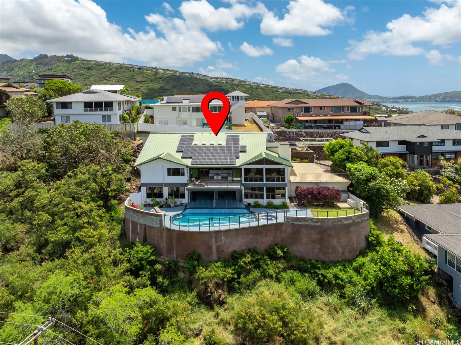 カハラ・ワイアラエ | 5335 Puahia Place, Honolulu, HI 96821