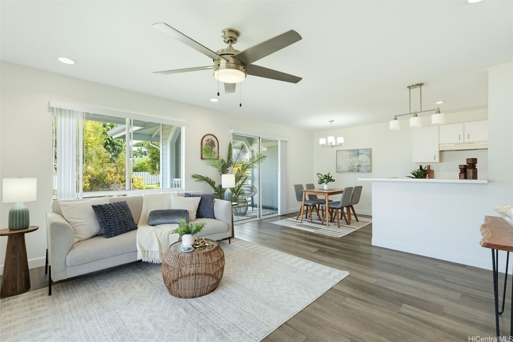 ソルトレイク | 94-828 Lumiauau Street, Waipahu, HI 96797
