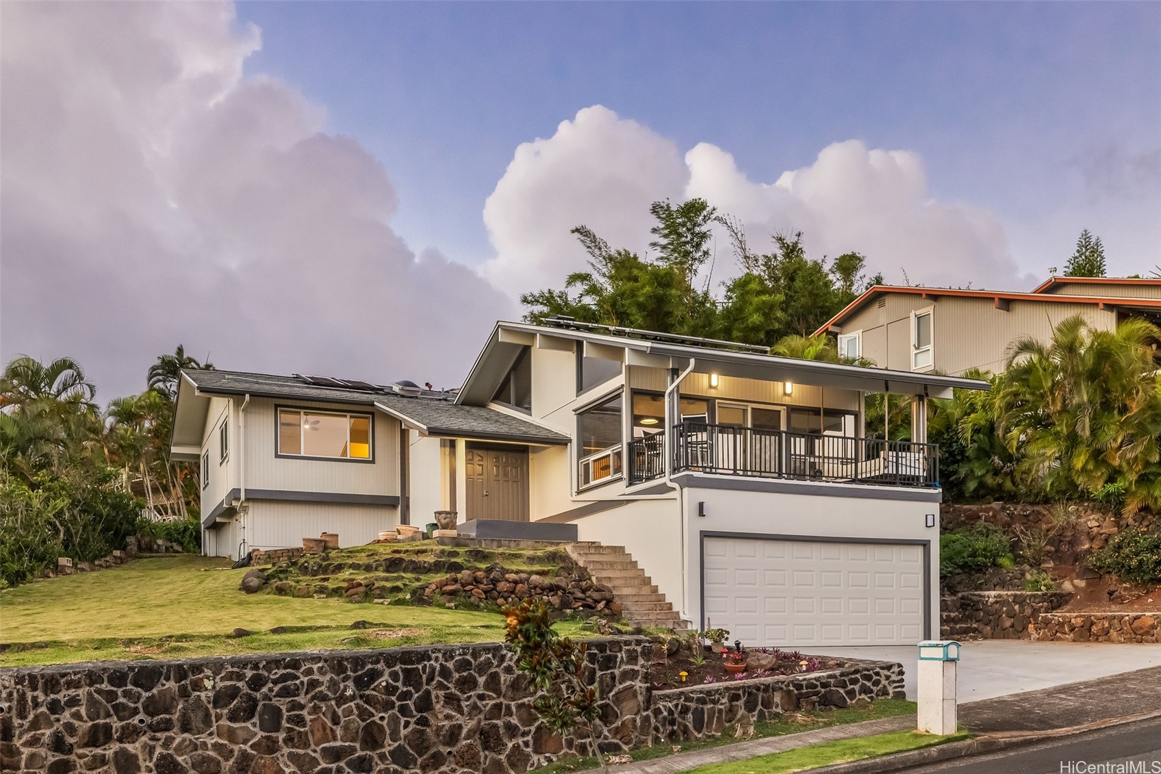 カハラ・ワイアラエ | 2544 Halekoa Drive, Honolulu, HI 96821