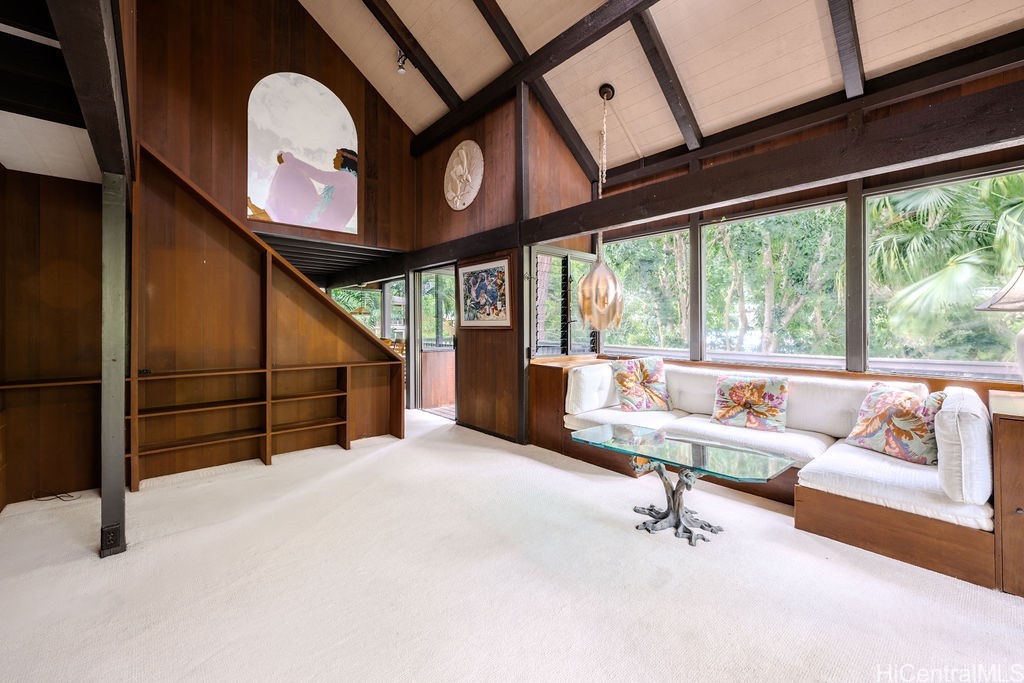 カハラ・ワイアラエ | 2528 Makaulii Place, Honolulu, HI 96816