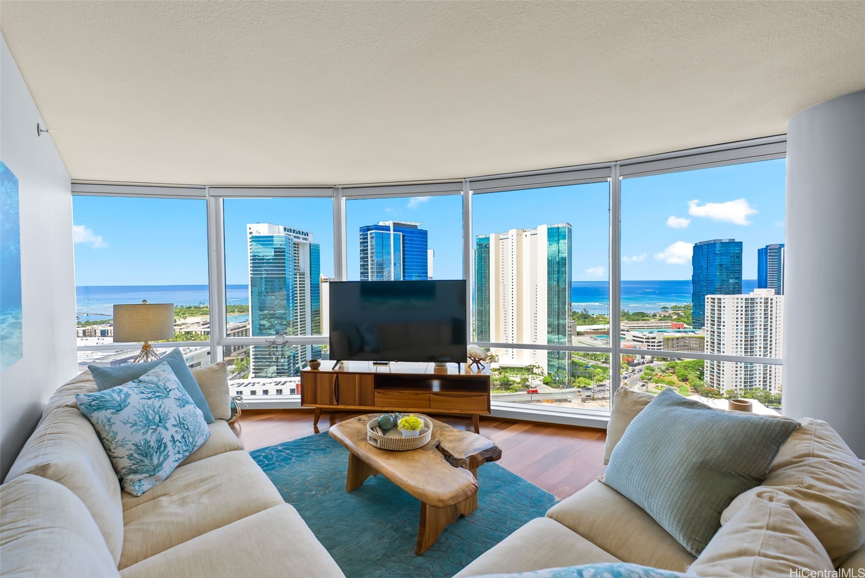 カカアコ・ダウンタウン | 1288 Kapiolani Boulevard, Honolulu, HI 96814