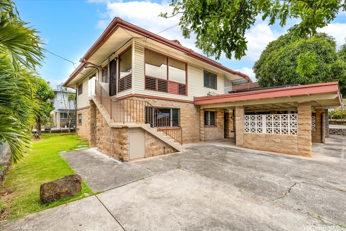 カカアコ・ダウンタウン | 1250 Hala Drive, Honolulu, HI 96817