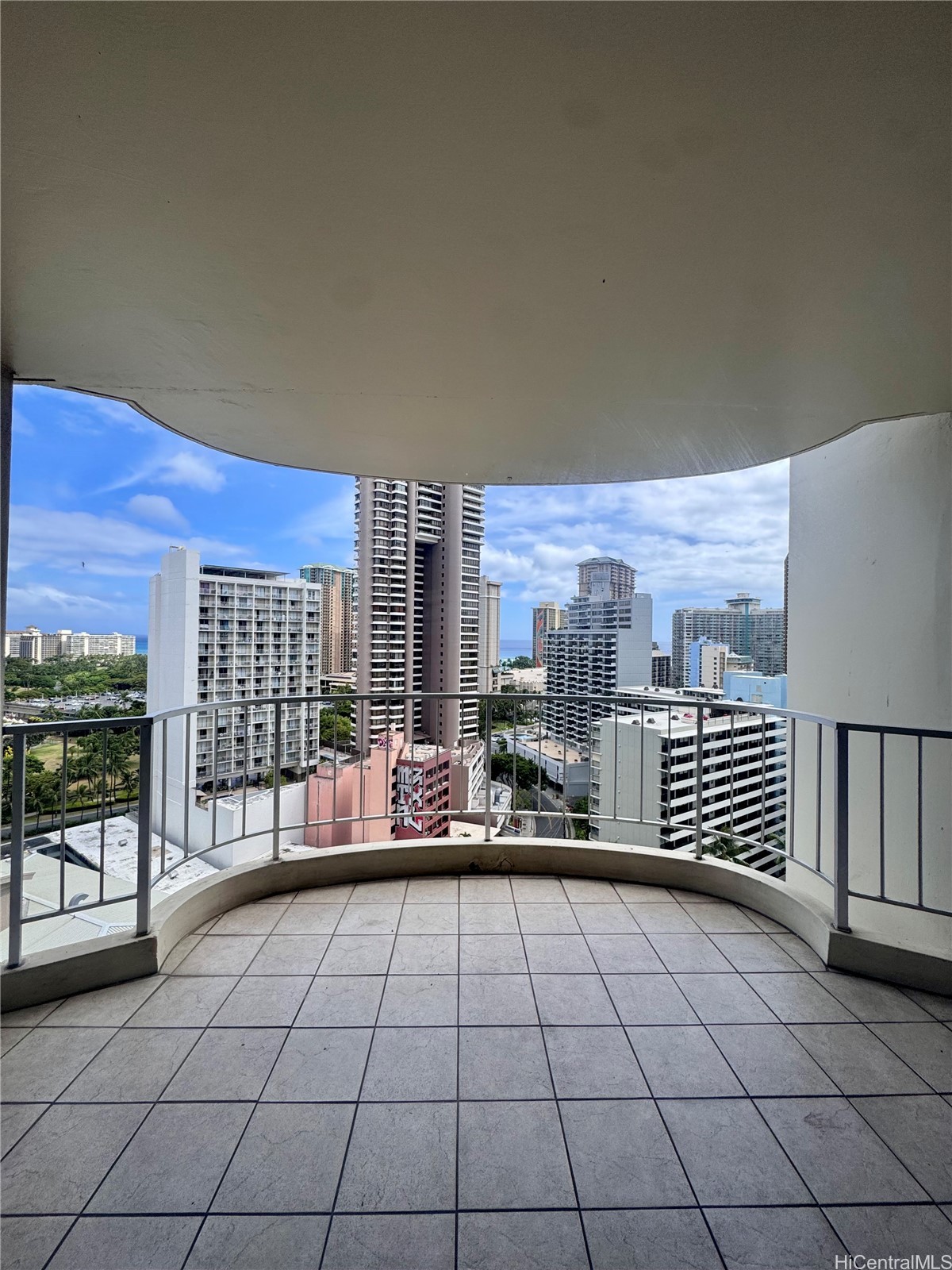 ワイキキ | 469 Ena Road, Honolulu, HI 96815