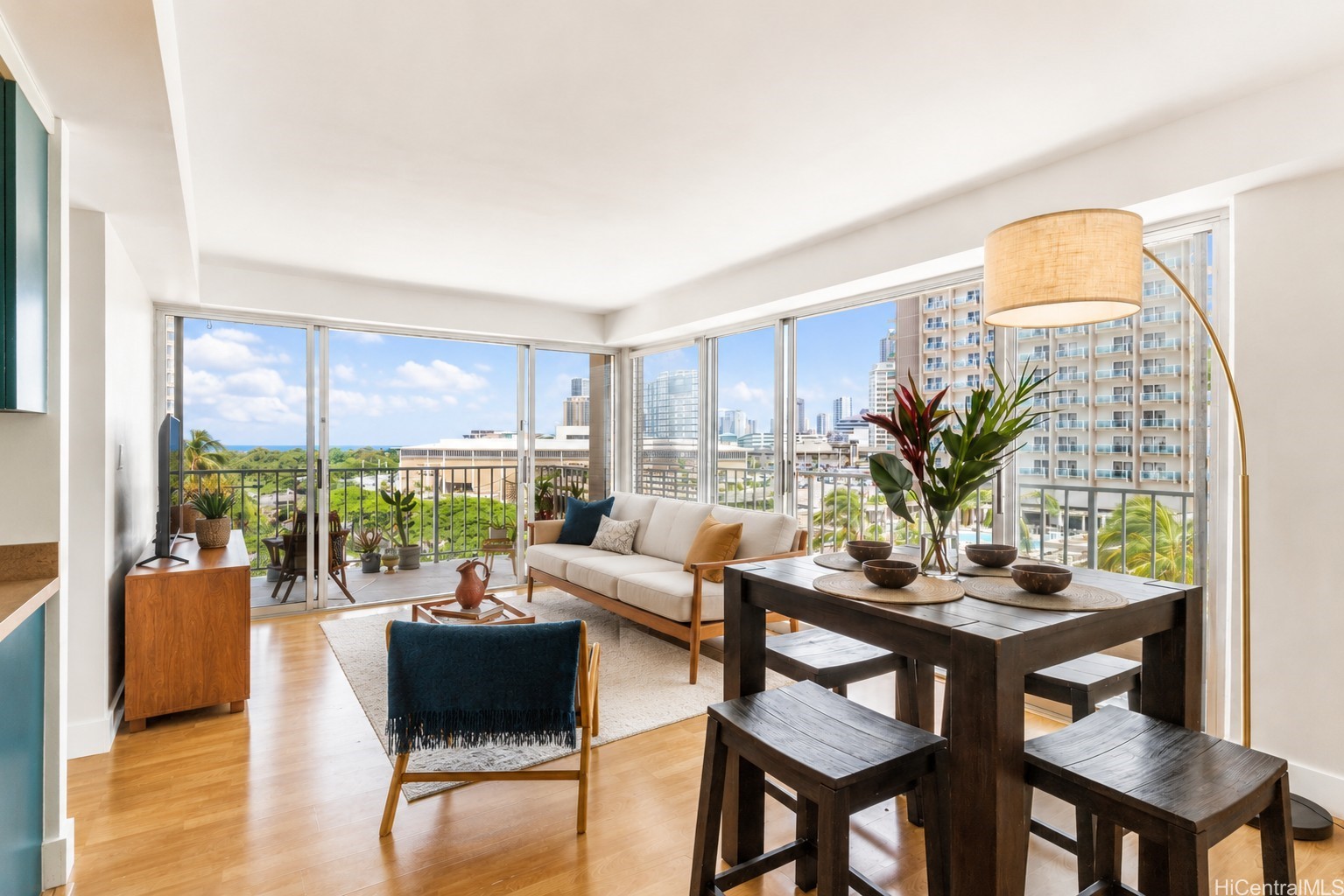 アラモアナ | 419 Atkinson Drive, Honolulu, HI 96814