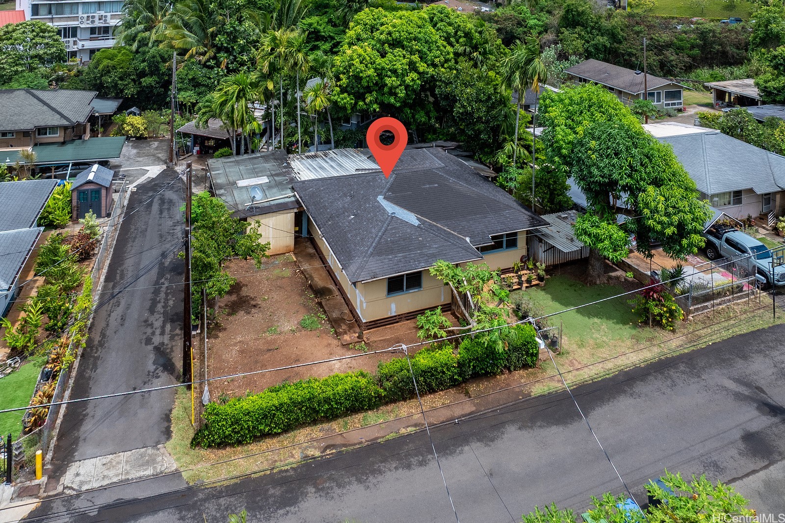 ソルトレイク | 98-256 Hale Momi Place, Aiea, HI 96701